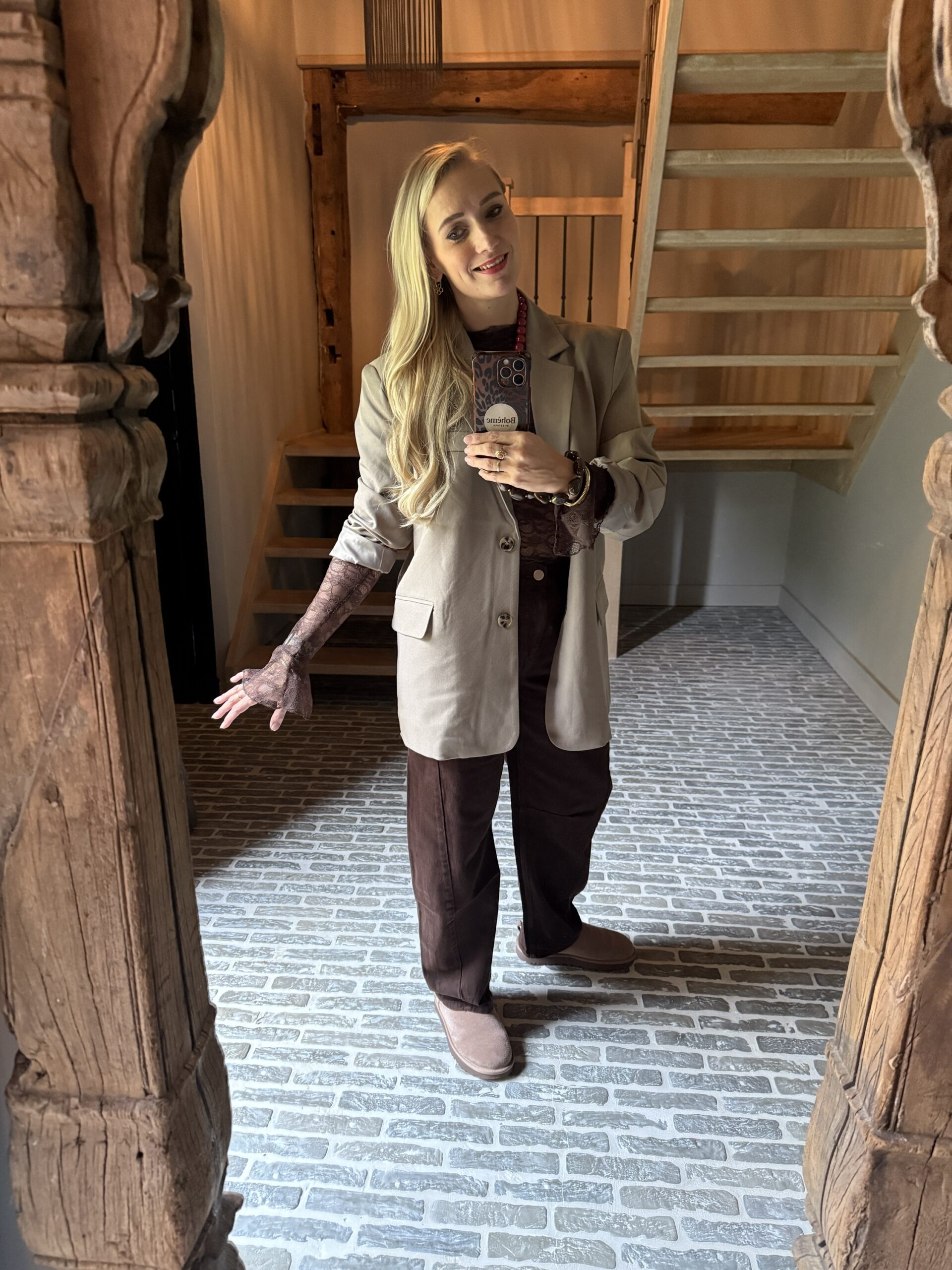 Oversized blazer Cheyenne met rugsplit zandkleur